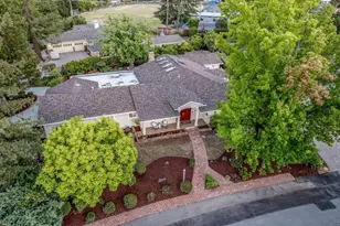 20096 Chateau Dr, Saratoga, CA 95070 - Photo 3