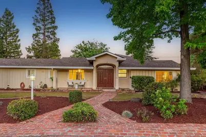 20096 Chateau Dr, Saratoga, CA 95070 - Photo 3