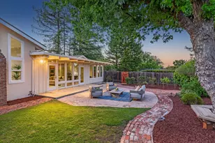 20096 Chateau Dr, Saratoga, CA 95070 - Photo 31