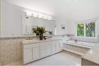 1564 Columbus Ave, Burlingame, CA 94010 - Photo 27