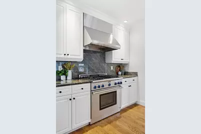 1564 Columbus Ave, Burlingame, CA 94010 - Photo 17
