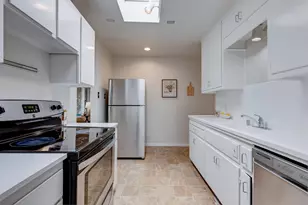 585 Bryan Ave, Sunnyvale, CA 94086 - Photo 17