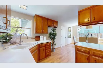 1375 Oslo Ln, San Jose, CA 95118 - Photo 9