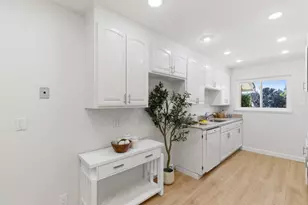 7967 Pumpkin Dr, Cupertino, CA 95014 - Photo 9
