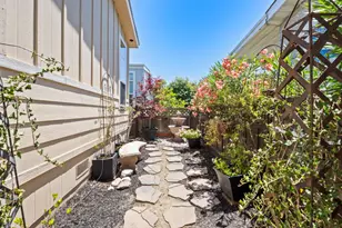 426 Chateau La Salle Dr 426, San Jose, CA 95111 - Photo 19