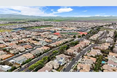 310 Ashlee Ave, Tracy, CA 95391 - Photo 59