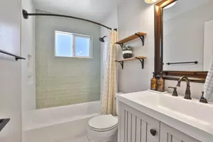 1060 Wallace Dr, San Jose, CA 95120 - Photo 13