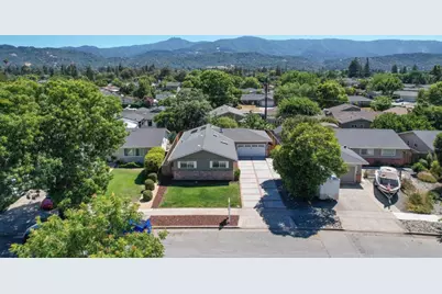 1060 Wallace Dr, San Jose, CA 95120 - Photo 23