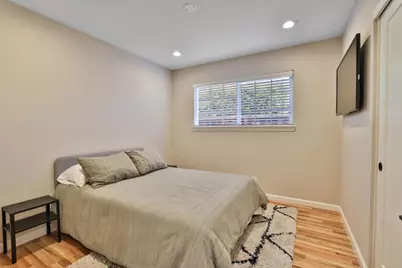 1060 Wallace Dr, San Jose, CA 95120 - Photo 11
