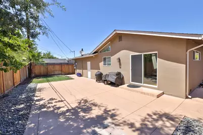 1060 Wallace Dr, San Jose, CA 95120 - Photo 15