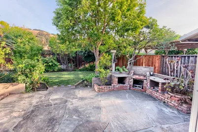 556 Elvis Dr, San Jose, CA 95123 - Photo 25