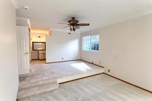556 Elvis Dr, San Jose, CA 95123 - Photo 17