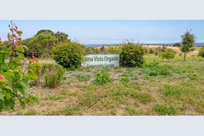 75 Paseo Dr, Watsonville, CA 95076 - Photo 27