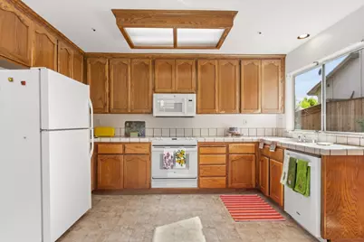 789 Danbury St, Salinas, CA 93906 - Photo 9
