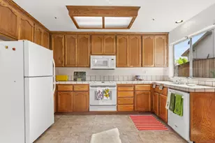 789 Danbury St, Salinas, CA 93906 - Photo 9