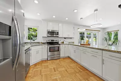 1061 Porto Marino Dr, San Carlos, CA 94070 - Photo 11