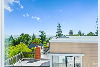 2912 Hillside Dr, Burlingame, CA 94010 - Photo 35