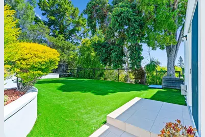 2912 Hillside Dr, Burlingame, CA 94010 - Photo 45