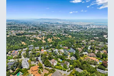 2912 Hillside Dr, Burlingame, CA 94010 - Photo 65