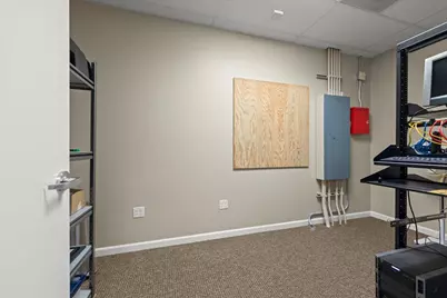 125 Hangar Way 110, Watsonville, CA 95076 - Photo 21
