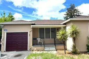 827 Chestnut St, Redwood City, CA 94063 - Photo 1