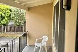 827 Chestnut St, Redwood City, CA 94063 - Photo 3
