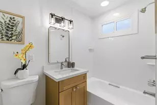 528 MacArthur Ave, Redwood City, CA 94063 - Photo 13