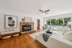 15208 Stratford Ct, Monte Sereno, CA 95030 - Photo 21