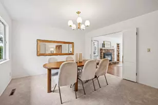 15208 Stratford Ct, Monte Sereno, CA 95030 - Photo 15