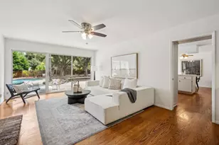 15208 Stratford Ct, Monte Sereno, CA 95030 - Photo 17