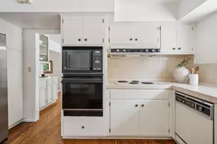 15208 Stratford Ct, Monte Sereno, CA 95030 - Photo 27