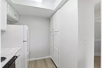 880 N Winchester Blvd 206, Santa Clara, CA 95050 - Photo 13