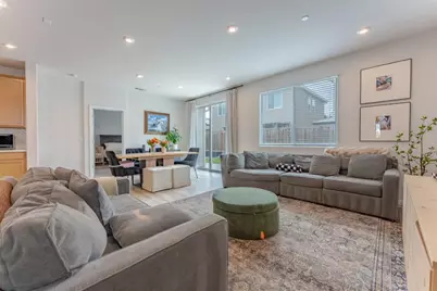 9584 Del Seis Dr, Sacramento, CA 95829 - Photo 17