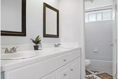 1015 Eagle Dr, Salinas, CA 93905 - Photo 5
