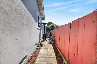 1852 Laguna St, Seaside, CA 93955 - Photo 21