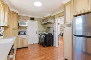 3010 Alameda de las Pulgas, San Mateo, CA 94403 - Photo 13