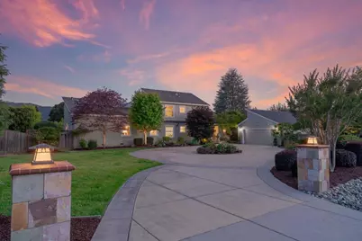 8859 Poppy Ln, Gilroy, CA 95020 - Photo 3