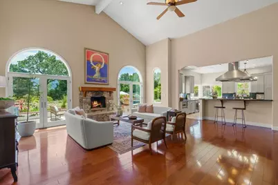 8859 Poppy Ln, Gilroy, CA 95020 - Photo 9