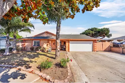 1238 Tahiti Pl, Salinas, CA 93905 - Photo 3
