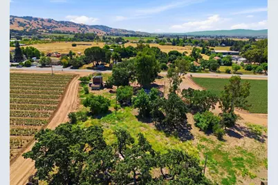 3115 Leavesley Rd, Gilroy, CA 95020 - Photo 31