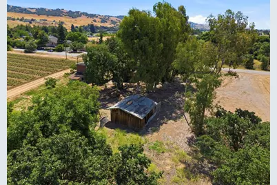 3115 Leavesley Rd, Gilroy, CA 95020 - Photo 13