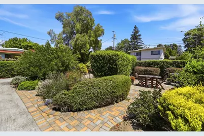 938 Alice Ln, Menlo Park, CA 94025 - Photo 17