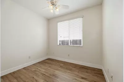 9400 Trolio Way, Elk Grove, CA 95624 - Photo 17