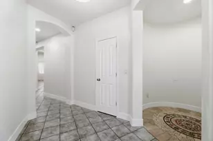 9400 Trolio Way, Elk Grove, CA 95624 - Photo 5