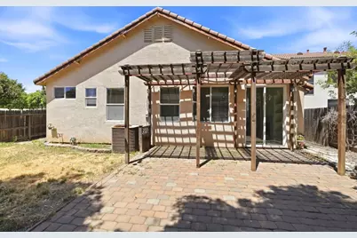 9400 Trolio Way, Elk Grove, CA 95624 - Photo 39