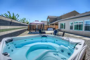 7436 Musa Grv Ave, Bakersfield, CA 93313 - Photo 11