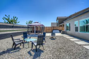 7436 Musa Grv Ave, Bakersfield, CA 93313 - Photo 9