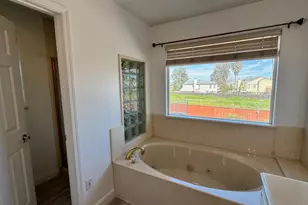 206 Meadow Creek Ct, Oakley, CA 94561 - Photo 35