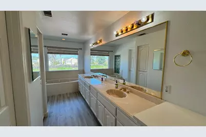 206 Meadow Creek Ct, Oakley, CA 94561 - Photo 33