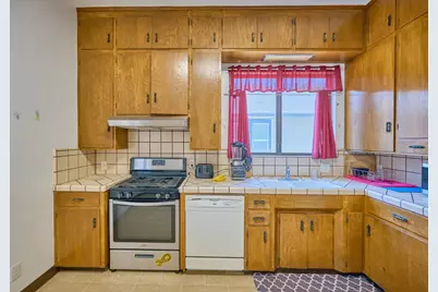 849 Monterey St, Hollister, CA 95023 - Photo 5